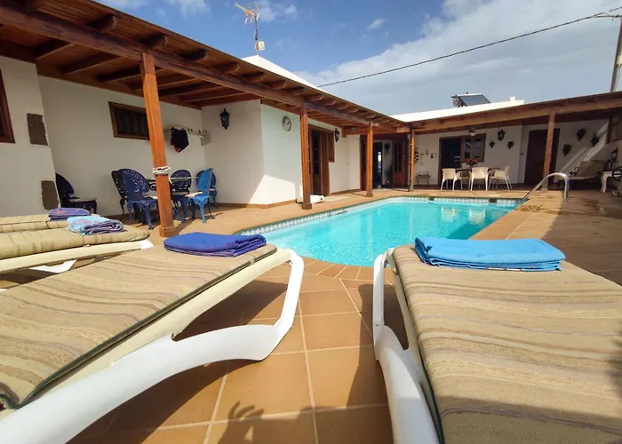 Mit Beheiztem Pool By Interhome Casa de Férias